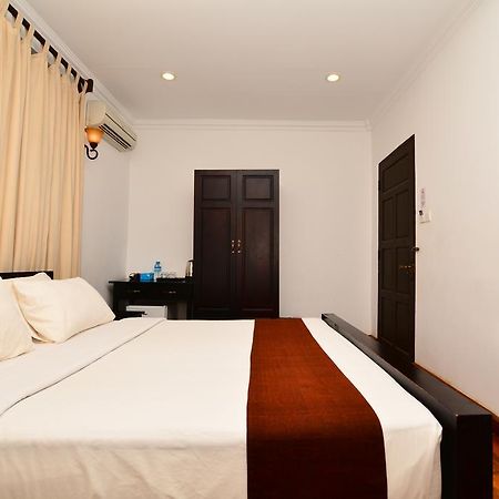 The Manor Hotel Nyaung Shwe Buitenkant foto