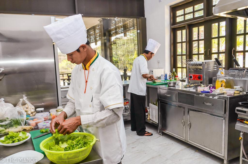 The Manor Hotel Nyaung Shwe Buitenkant foto