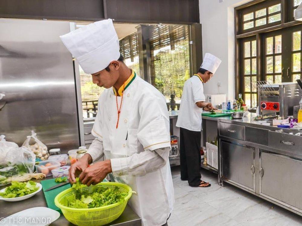 The Manor Hotel Nyaung Shwe Buitenkant foto