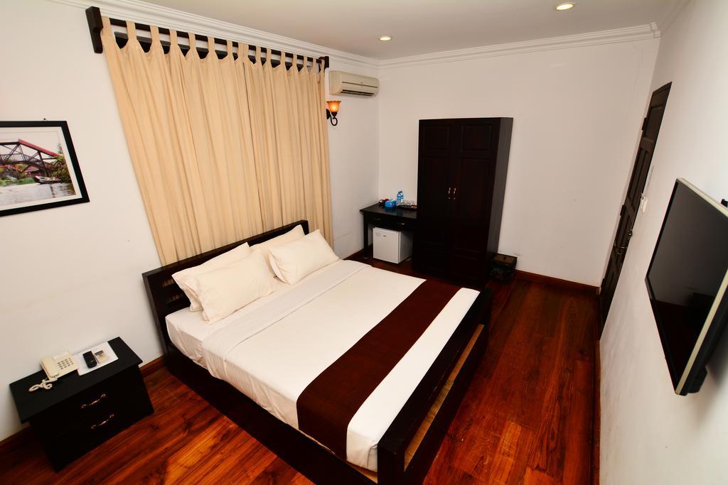 The Manor Hotel Nyaung Shwe Buitenkant foto