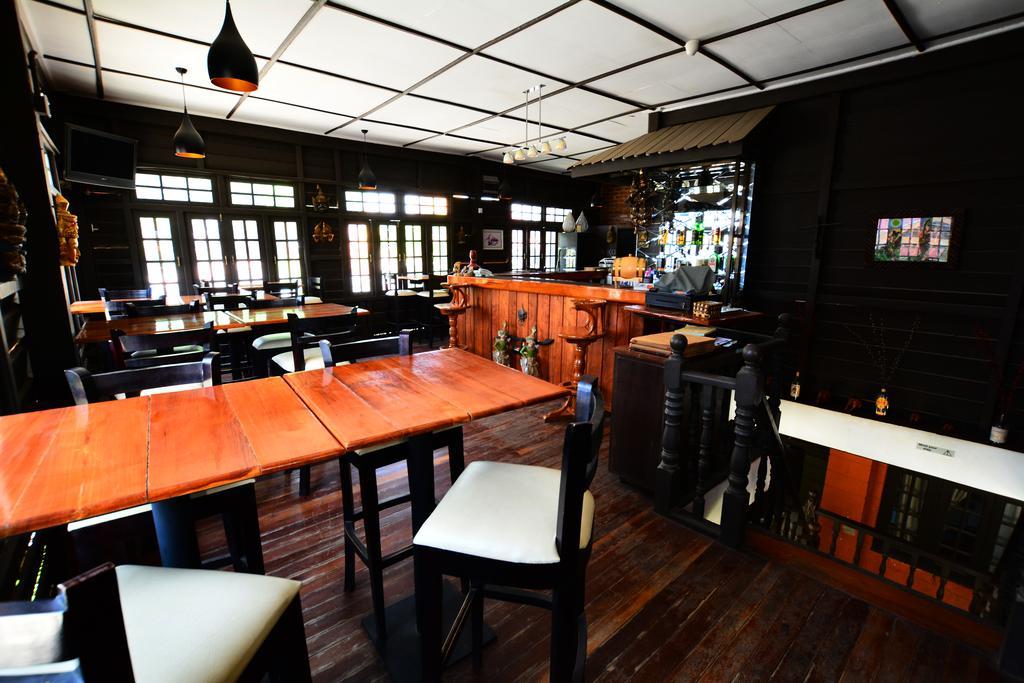 The Manor Hotel Nyaung Shwe Buitenkant foto