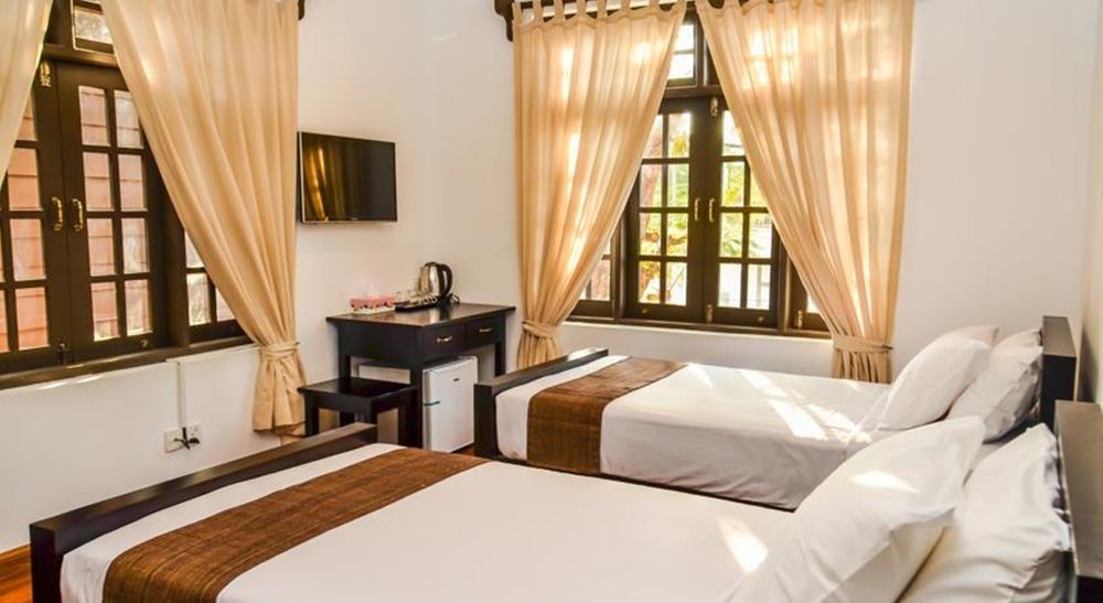 The Manor Hotel Nyaung Shwe Buitenkant foto